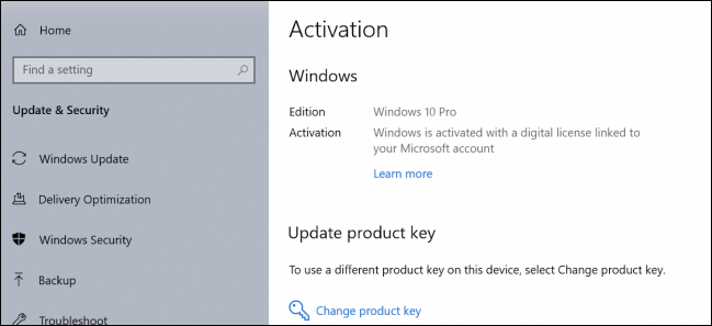 Приложение настроек Windows 10 сообщает, что Windows 10 Pro активируется с помощью цифровой лицензии.