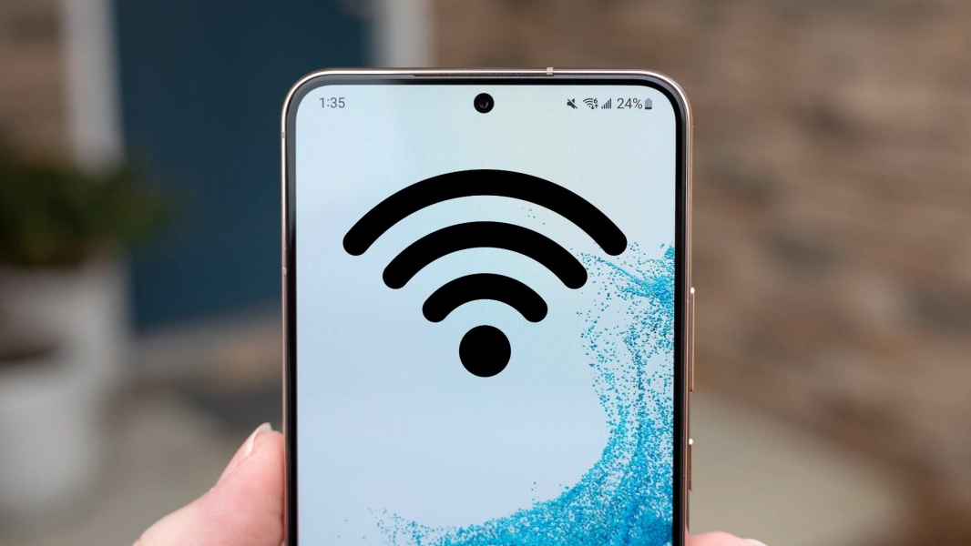 Телефон Android с символом Wi-Fi.